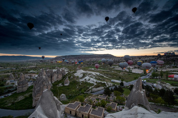 Early morning balloons adventure