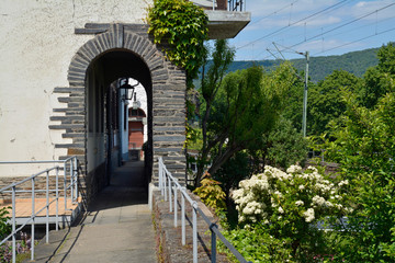 bacharach, arkadengang auf der stadtmauer
