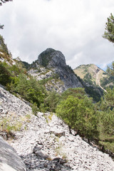 Fototapeta na wymiar Rutas cerca de Ordesa, en Torla, Pirineos, España.