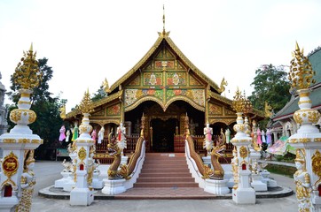 Naklejka premium Beautiful temple in Chiang Rai