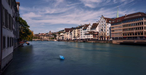 Fototapeta na wymiar Views of Zurich with the river