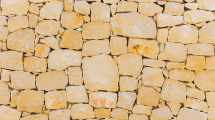 mur en pierres sèches