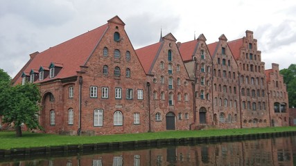 Fototapeta na wymiar Alter Speicher in Lübeck