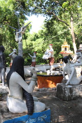 Représentation de l'enfer, grotte de la mort à Battambang, Cambodge