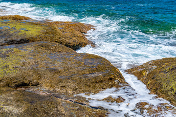 Das Meer trifft auf Land