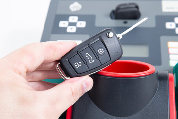 Car keys, manufacturing. Chips, programming. Equipment for making car keys.