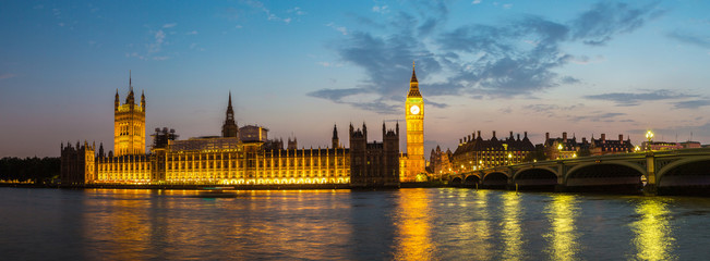 Fototapeta na wymiar Big Ben, Parliament, Westminster bridge in London