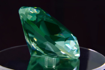 
gem
Is a large, beautiful and sparkling diamond For making jewelry