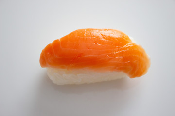 サーモン（マス）の寿司