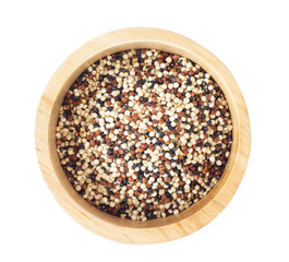Obraz na płótnie Canvas Quinoa in wooden bowl isolated on white background