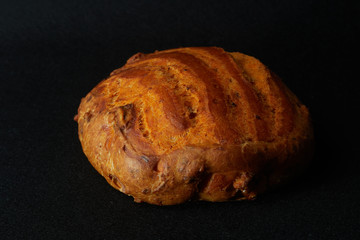 Round bun with two striped colors the whole superiro part