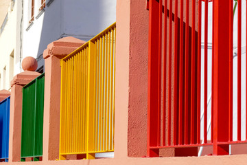 Buntes Metallgitter