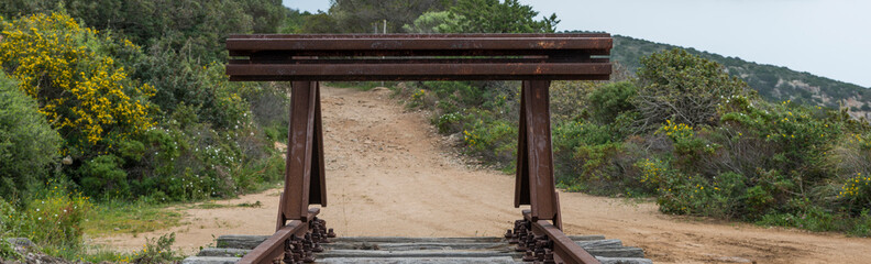 buffer at the end of the railraod from olbia to golfo aranchi