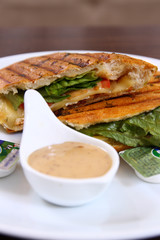 Toast with the Thousand Islands Sauce