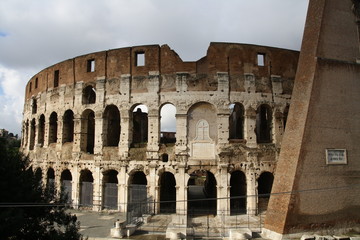 Naklejka premium The view of Roman forum in Italy. The view of ancient rome