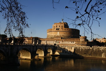 Fototapeta na wymiar The view of Roman castle in Italy. The view of ancient rome and bridge