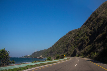 Beach, wind and fun trought the mountains