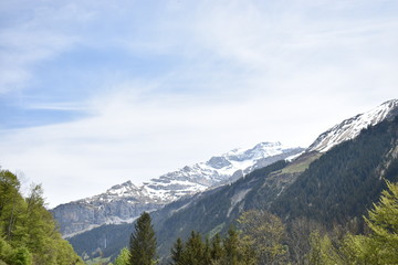 Klausenpass in der Schweiz Berglandschaft 8.5.2020