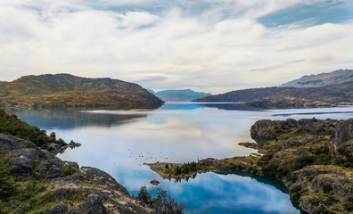 Fototapeta na wymiar Lago Cochrane en la patagonia