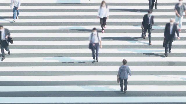 マスク　通勤　東京　閑散とした新宿駅前　スーパースロー　8倍速 240fps 2020年5月