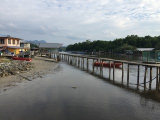 bridge over river thames