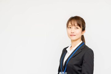 スーツ姿の女性