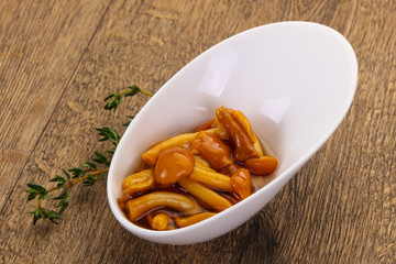 Pickled honey agaric