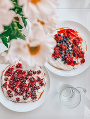 Cake with berries