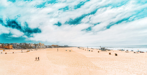 View of the beach of Santa Monica and the Pacific Ocean. Suburbs of Los Angeles.