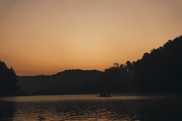 Naklejka premium sunset, water, sky, sun, lake, sunrise, landscape, nature, clouds, river, sea, evening, beach, dusk, view, night, ocean, reflection, island, beautiful, light, orange, travel, cloud, sundown