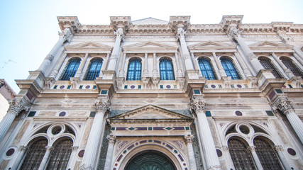 Obraz premium Historical building on a sunny day in Venice, Italy