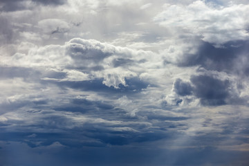 Fototapeta na wymiar Sky with white clouds after the rainstorm