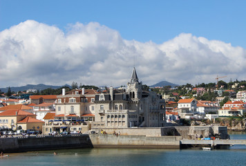 Fototapeta premium Paisaje de la ciudad portuguesa de Cascais 