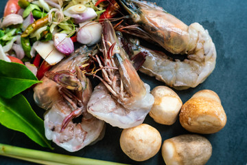 Top​ view​ sea​food​ fresh​ ready​ for​ cooking Tom​ yum​ kung​ traditional​ thai​ asia​ spicy​ with​ shrimp​ and​ vegetable​