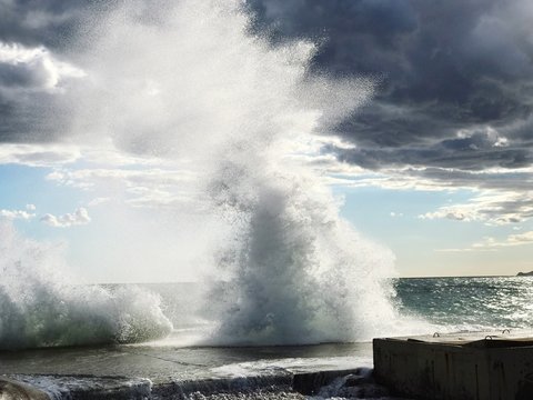 Waves Splashing On Sea Against Sky © keetja allard/EyeEm
