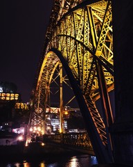 Vista noturna da ponte D. Lu&iacute;s I no Porto