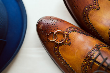 Groom's brown shoes