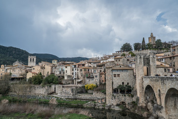 besalú, ciudad medieval de la provincia gironés- postal del medieval