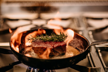 Alles was Dein Herz begehrt! Fleisch, Burger, cocktails