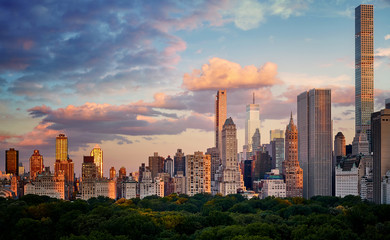 New York City Upper East Side skyline sur Central Park au coucher du soleil, USA.