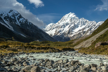Fototapeta na wymiar Aoraki / Mount Cook from the Hooker River, New Zealand