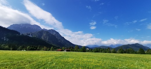 Fototapeta na wymiar Ausflug in die Alpen bei schönstem Wetter - Alpenpanorama