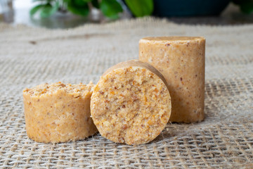 The peanut candy (type 
