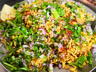 puneri matki bhel spicy snack