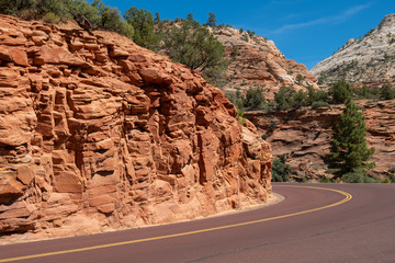 Sur la route du parc national de Zion aux États-Unis 