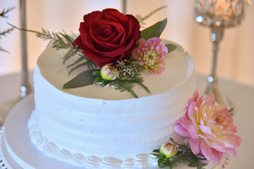 Obraz na płótnie Canvas Wedding cake with decoration