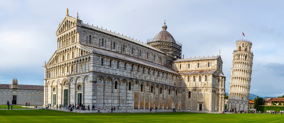 Fototapeta na wymiar View of the Leaning Tower and the cathedral church of Pisa, Italy