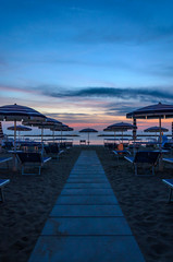 Fototapeta premium Empty beach walkway at dawn