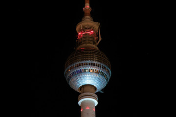 Berlin TV tower © taidundua