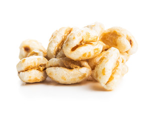 Puffed wheat covered with honey.